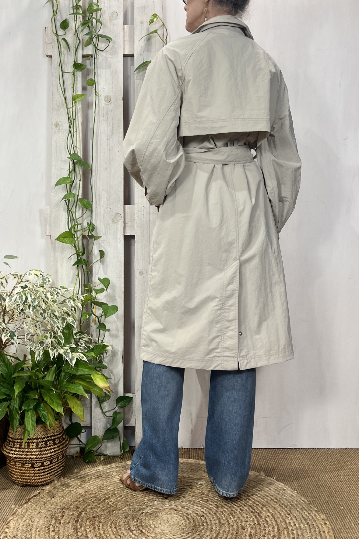 Trench in nylon