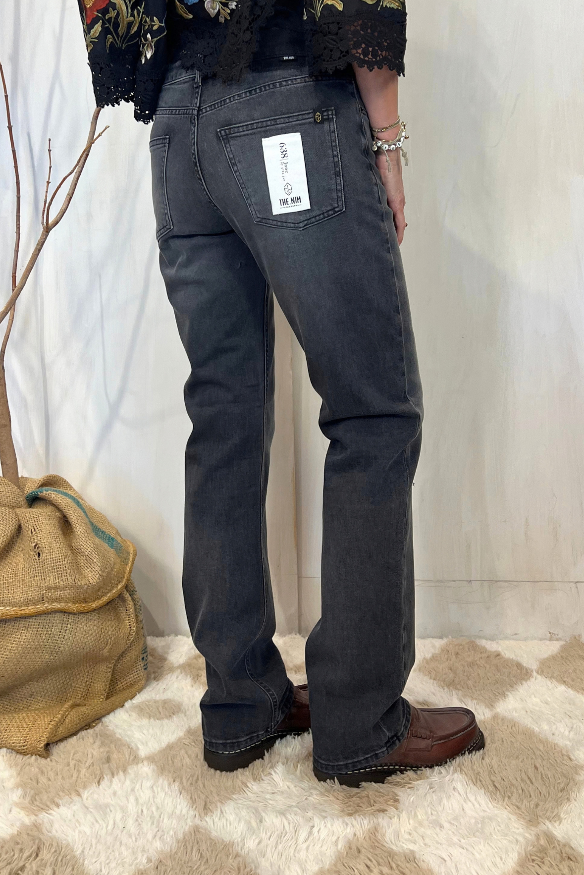 Jeans Jane a sigaretta