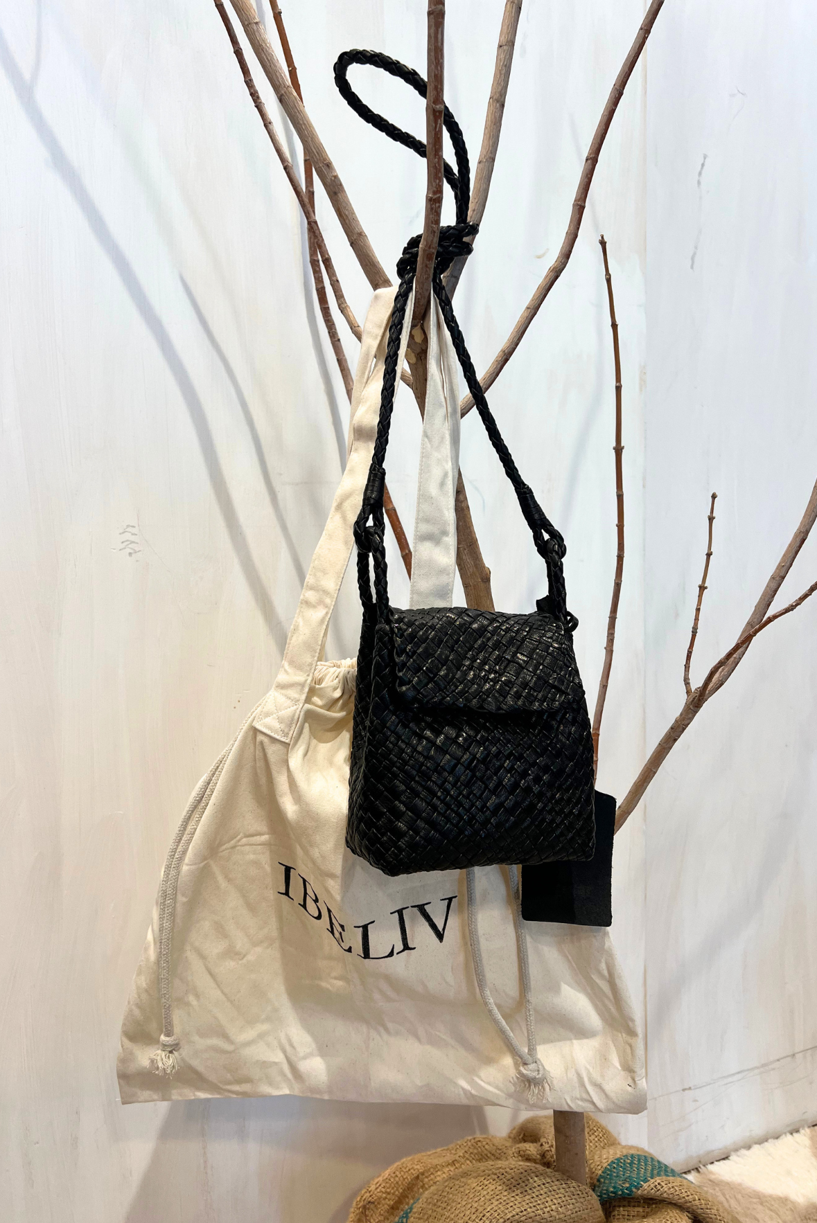 Tracolla Romance in pelle intrecciata