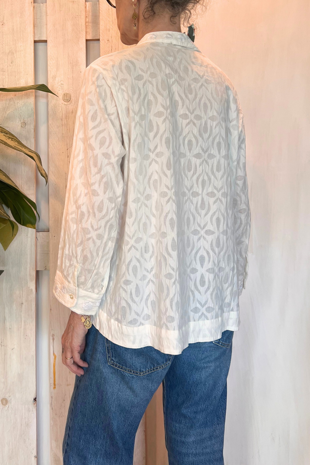 Blusa in cotone ricami