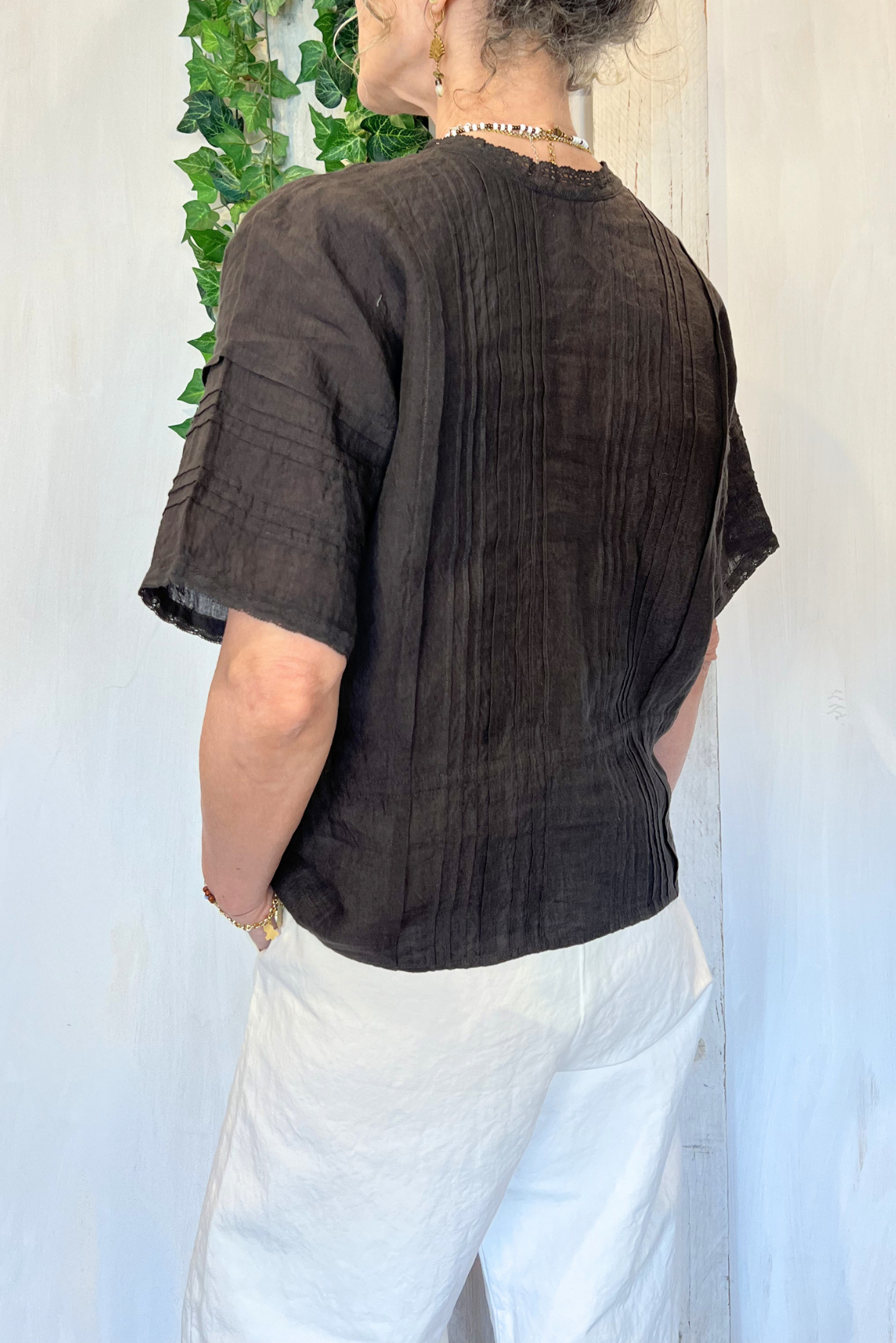 Camicia in lino con pizzo