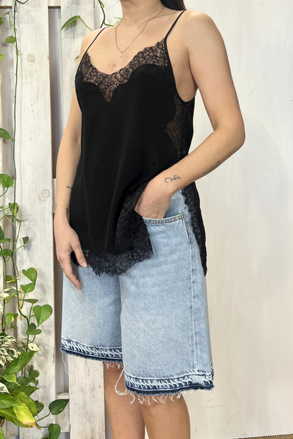 Top con pizzo in seta