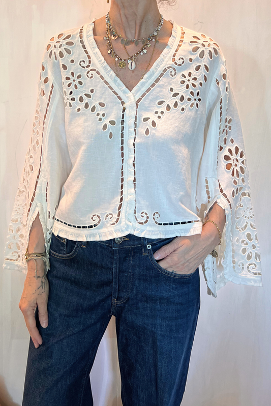 Camicia con maxi manica e ricami