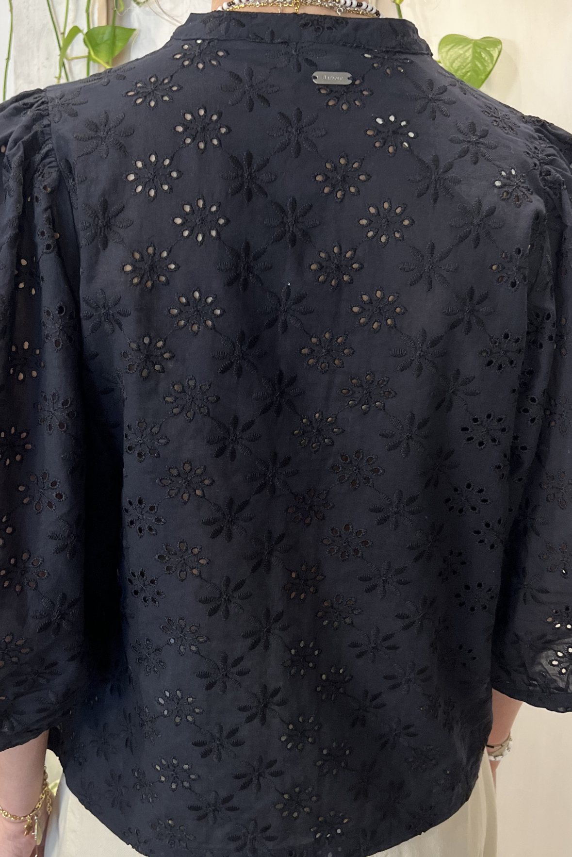 Camicia in sangallo