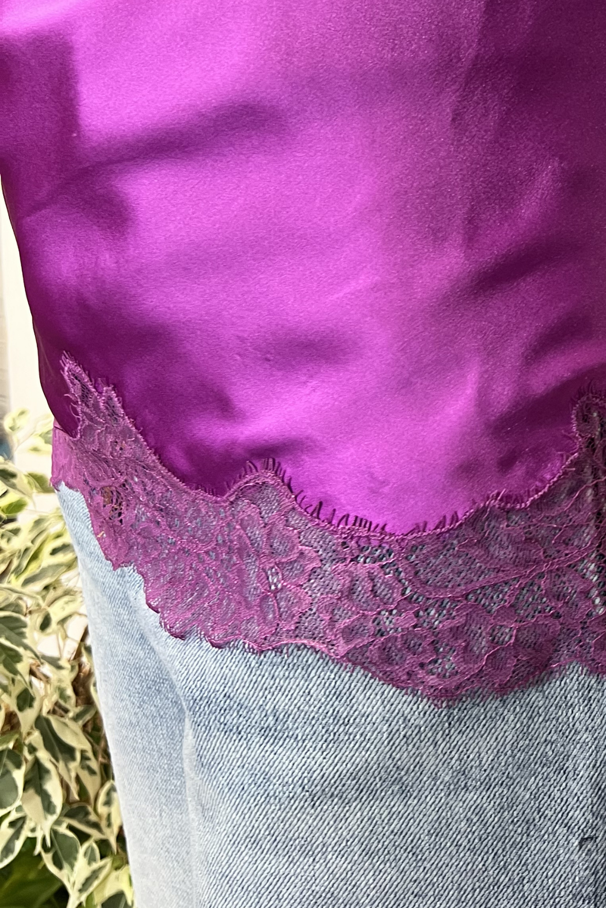 Top con pizzo in seta
