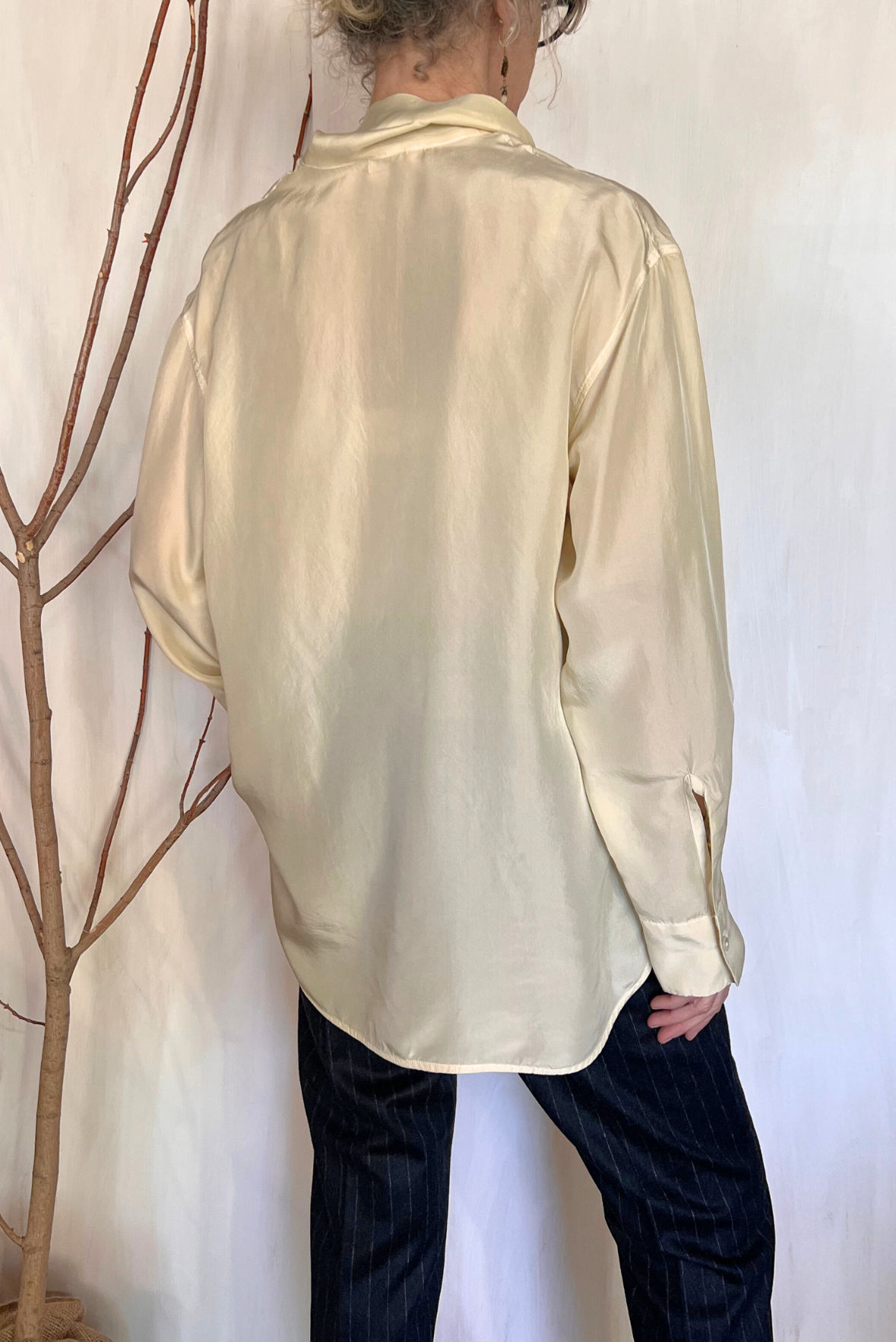 Blusa in seta con fiocco
