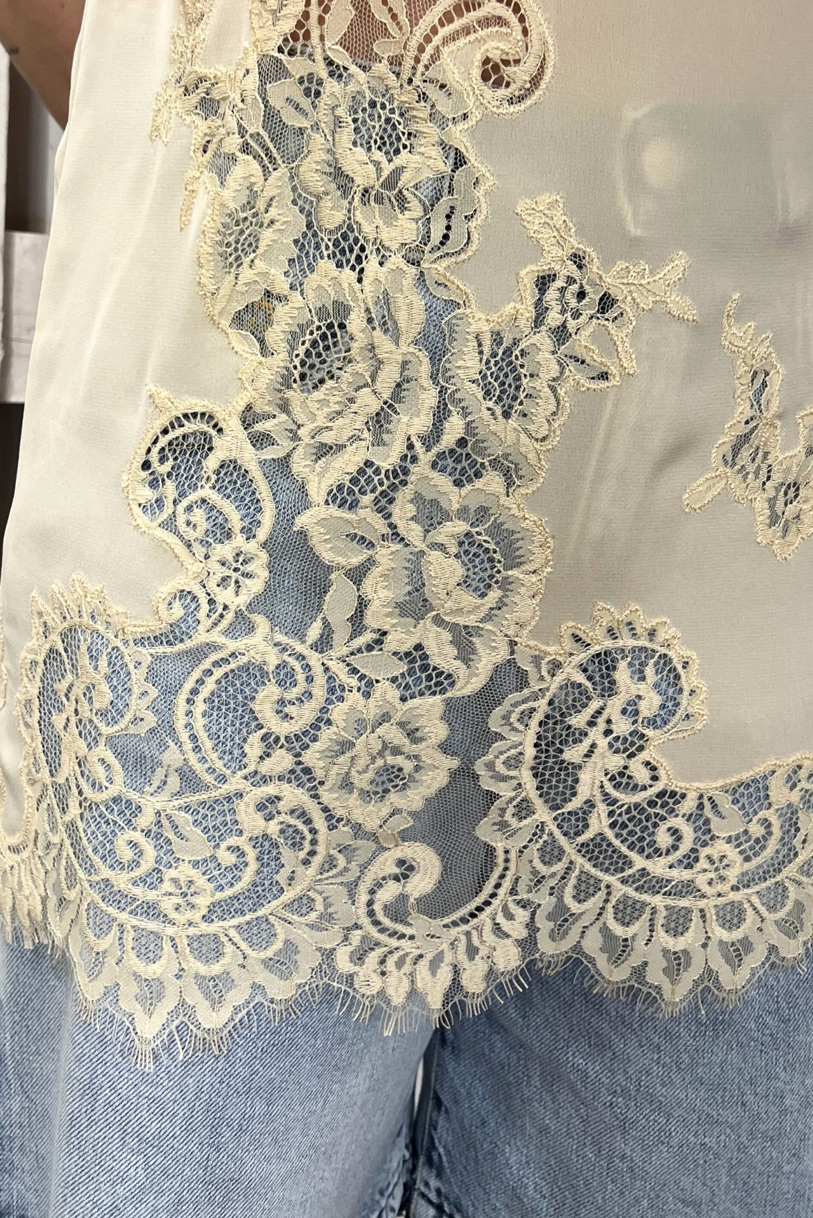 Top in pizzo misto seta