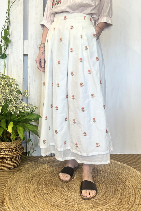 Gonna lunga con ricami