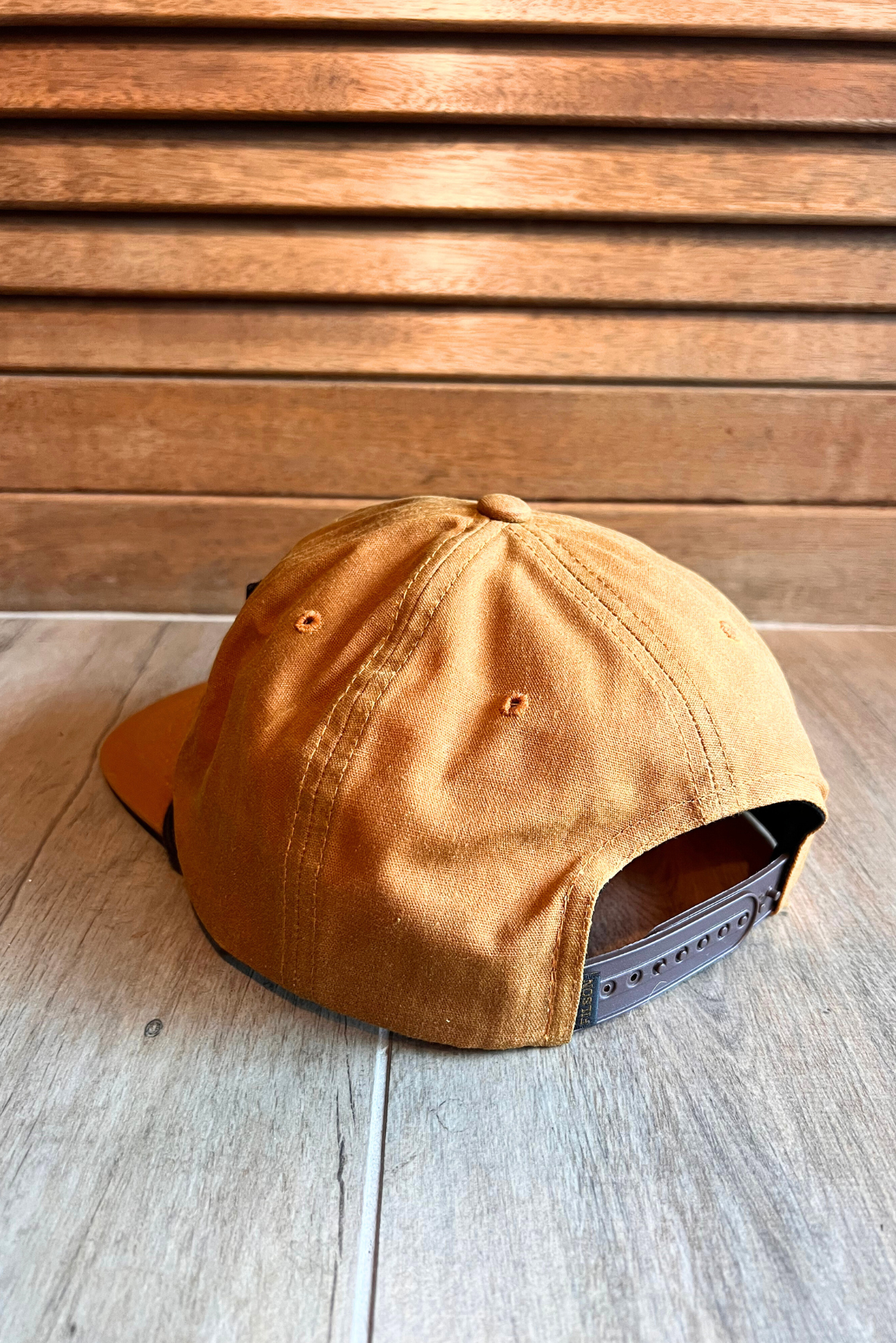 Cappellino con visiera