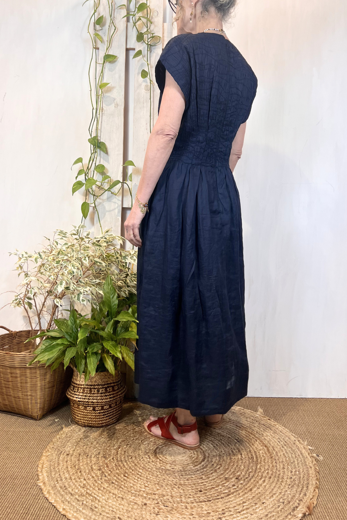 Abito lungo con ricami