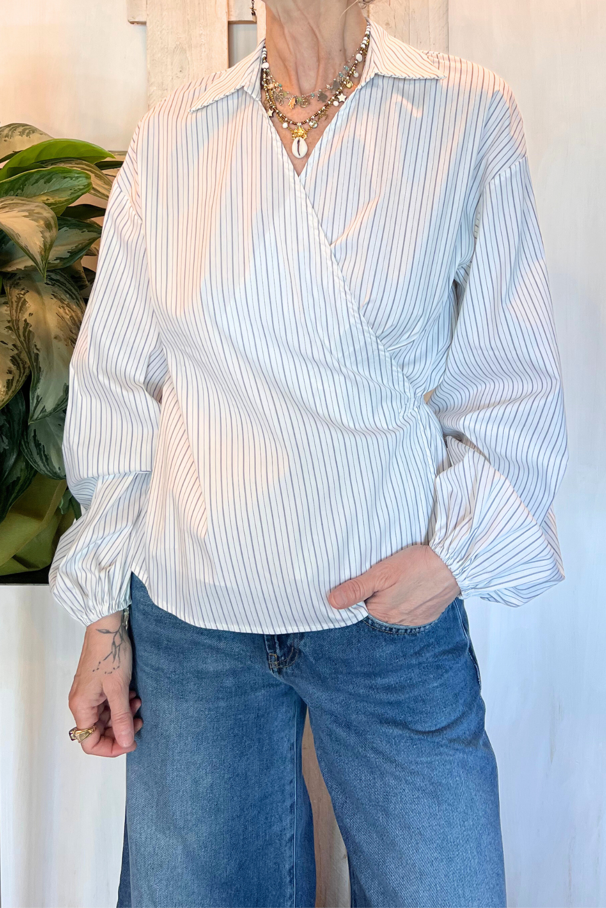 Blusa con laccetti