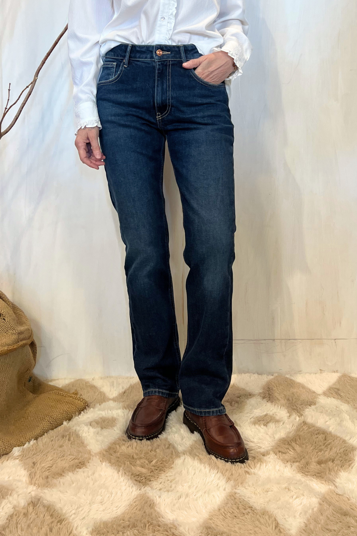 Jeans Jane a sigaretta