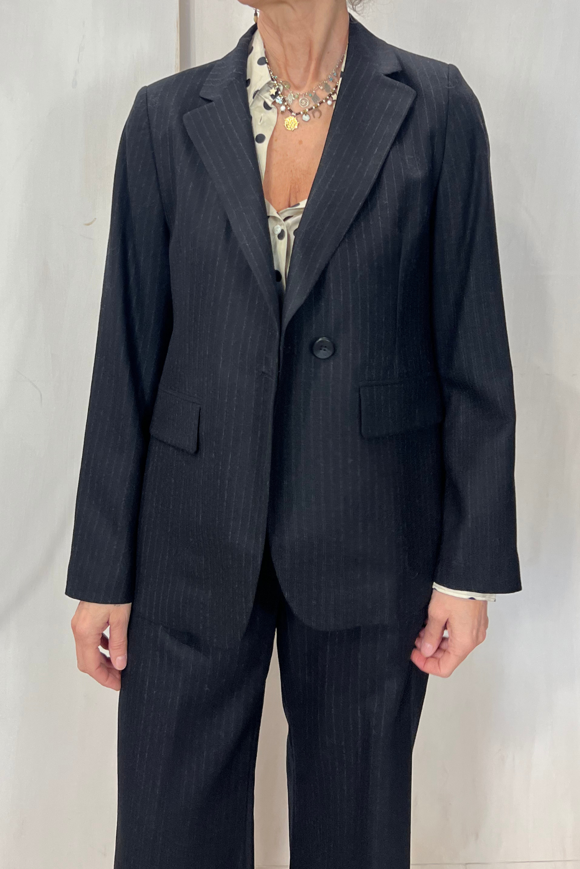 Blazer gessato in lana vergine