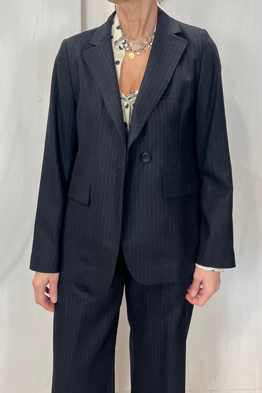 Blazer gessato in lana vergine