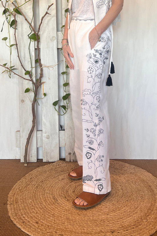 Pantalone con ricami