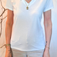 T-shirt a V con ricamo