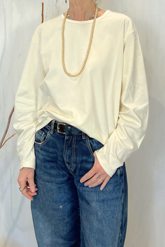 T-shirt con collana