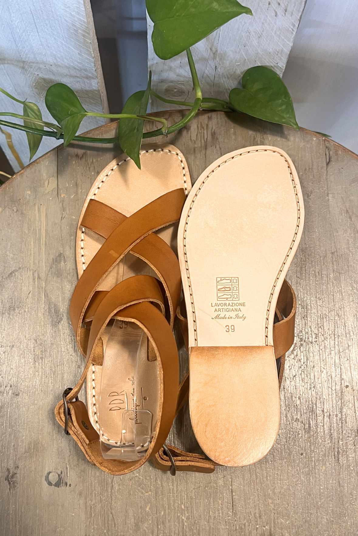 Sandalo in cuoio