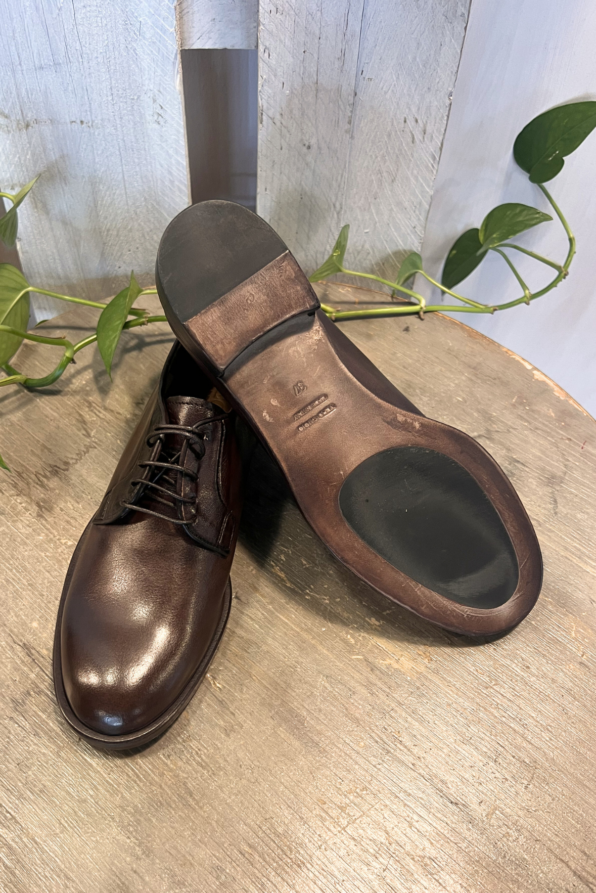 Calzatura Derby pelle