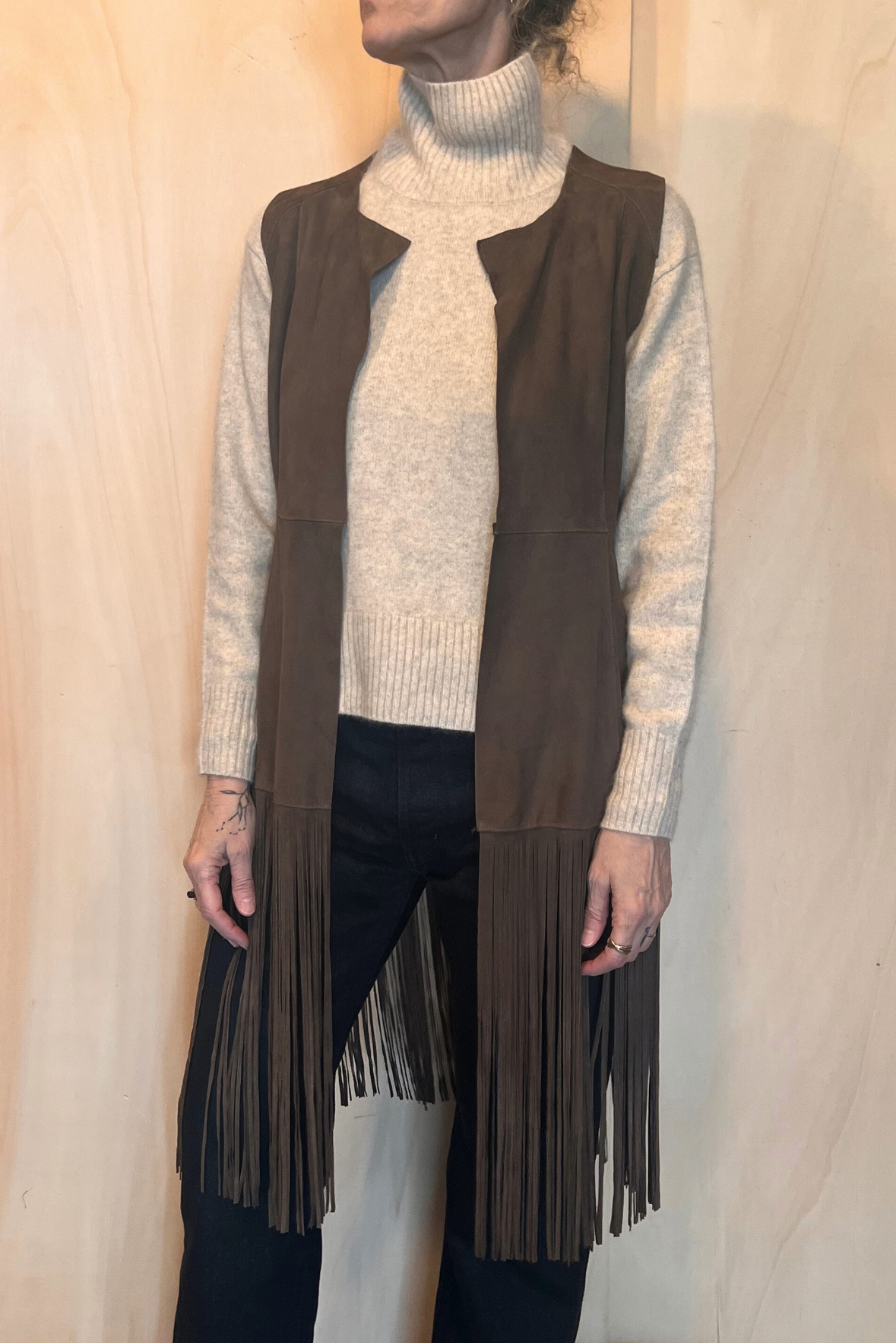 Gilet scamosciato con frange