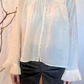 Camicia con perle e rouches
