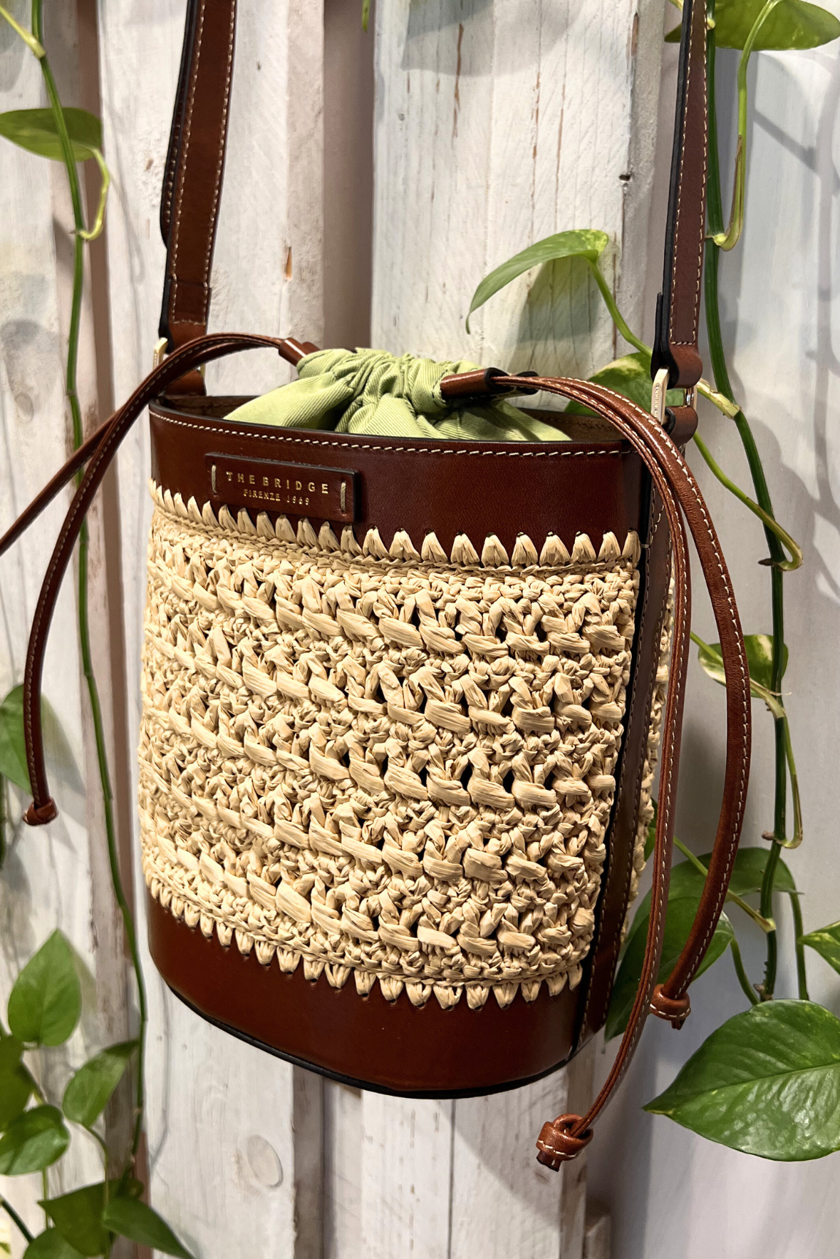 Borsa secchiello in paglia