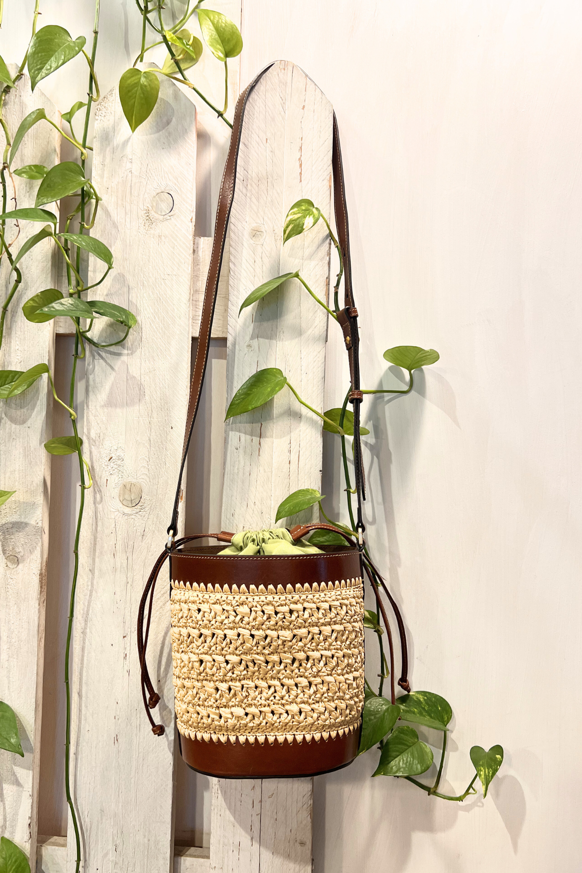 Borsa secchiello in paglia