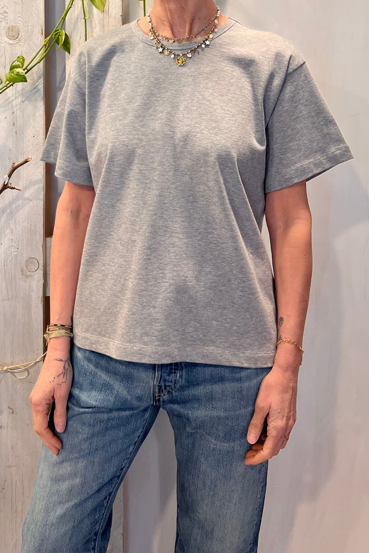 T-shirt con oblò