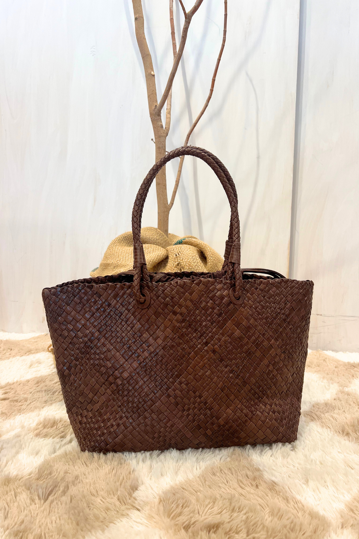 Shopper Bazika in pelle intrecciata