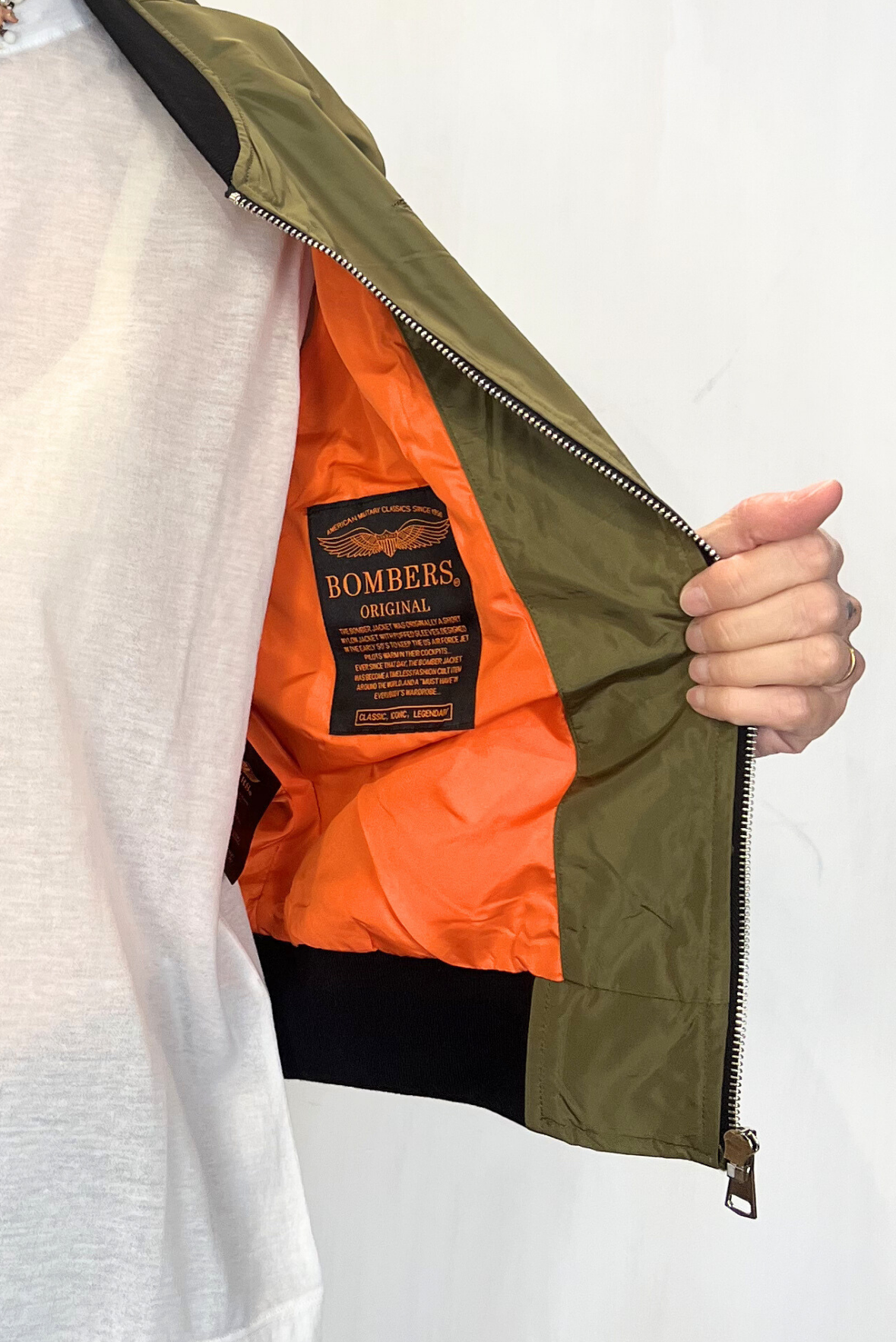 Bomber corto nylon