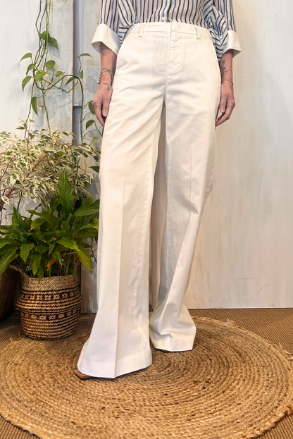 Pantalone chino