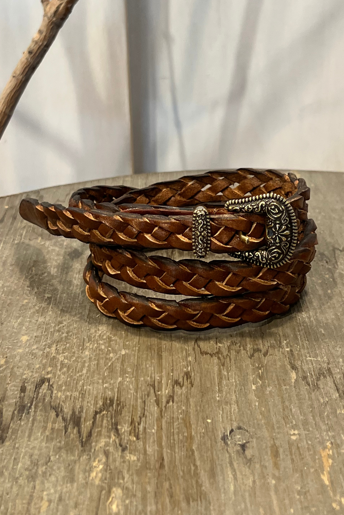 Cintura in cuoio intrecciata