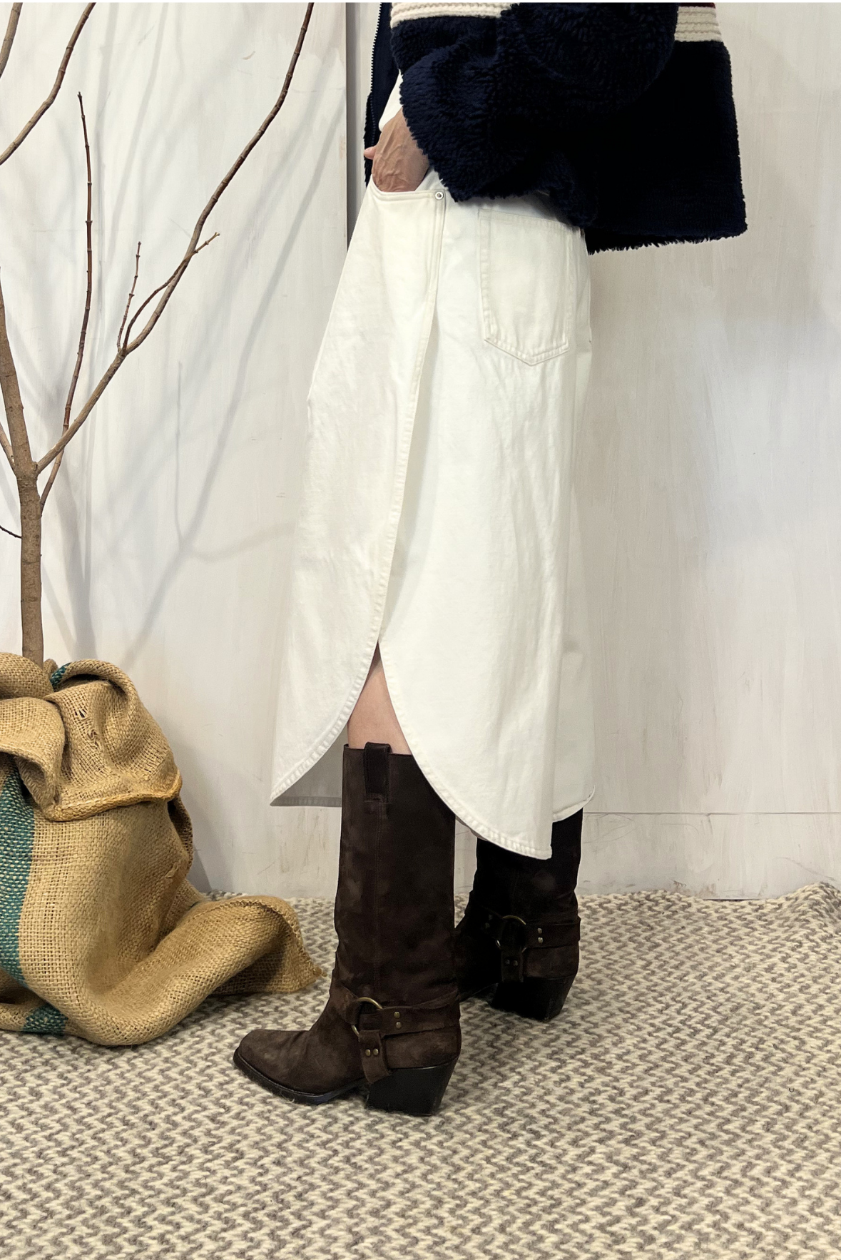 Pantalone crop con spacco laterale