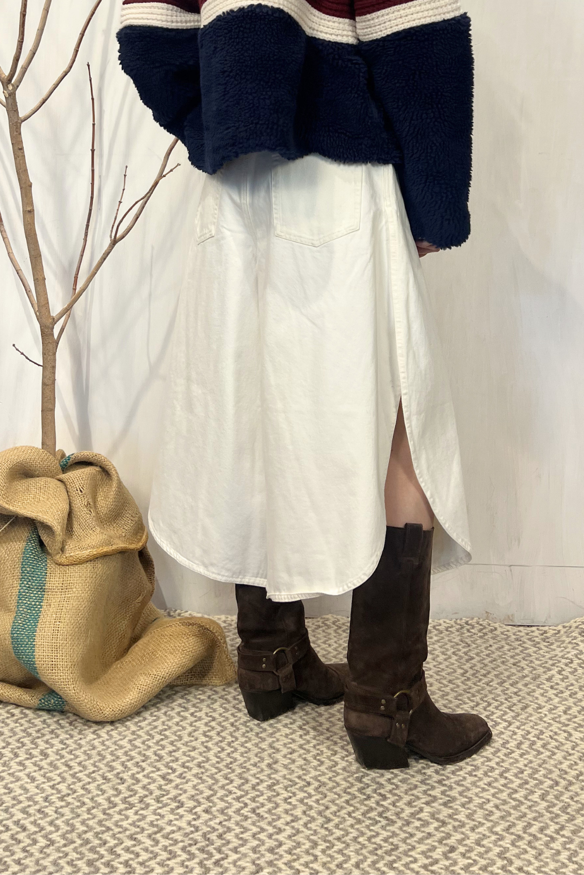 Pantalone crop con spacco laterale