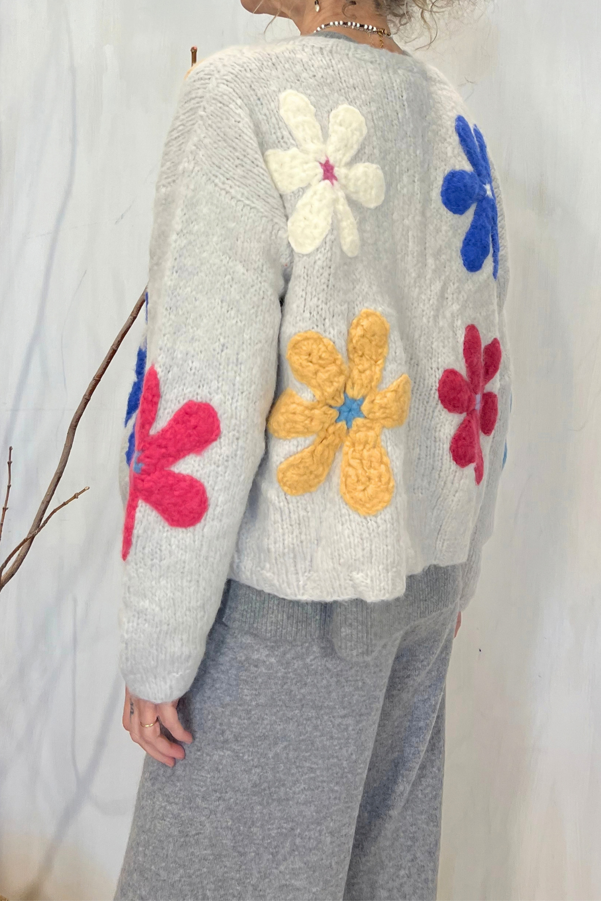 Cardigan in alpaca con ricami