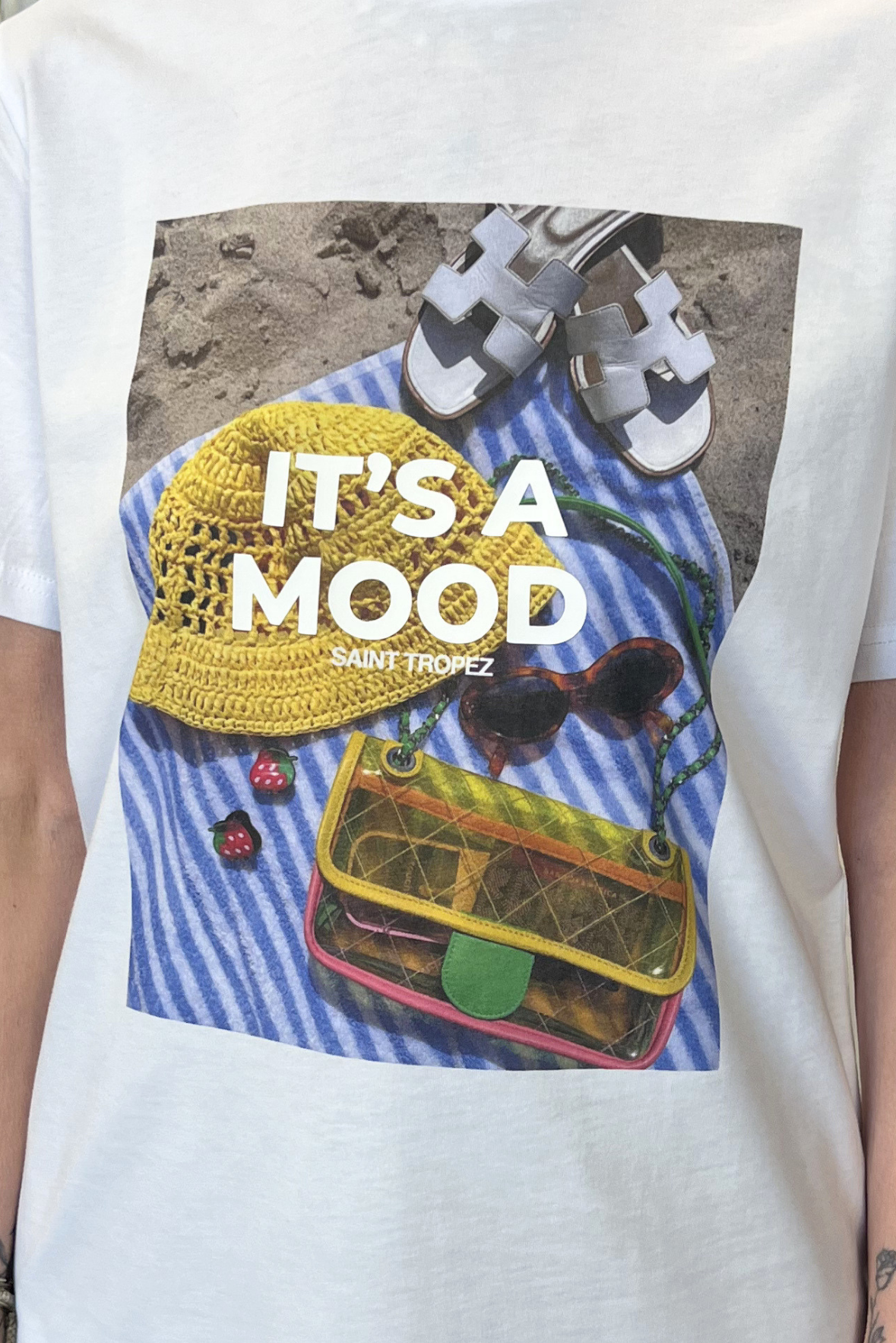 T-shirt stampa rilievo